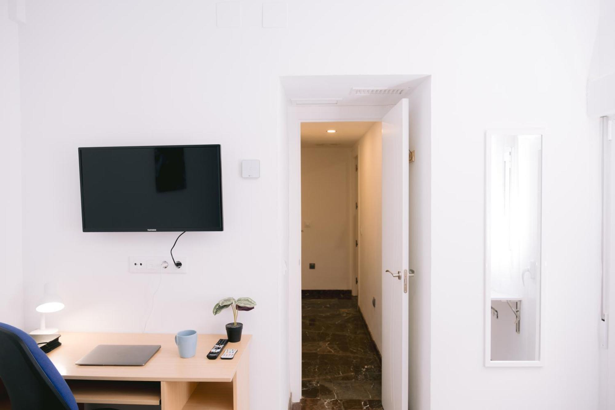 Piso Compartido Delyrent, Reja Hotell Jaén Eksteriør bilde